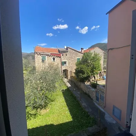 Semesterbostad Casa Virginia Orco Feglino