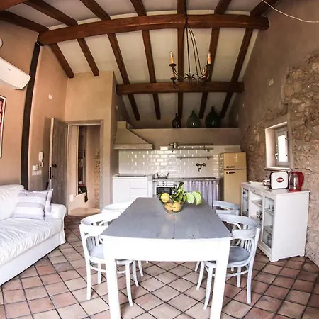 Casa Virginia Nyaraló *