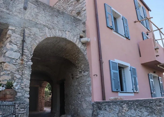 Casa Virginia Orco Feglino